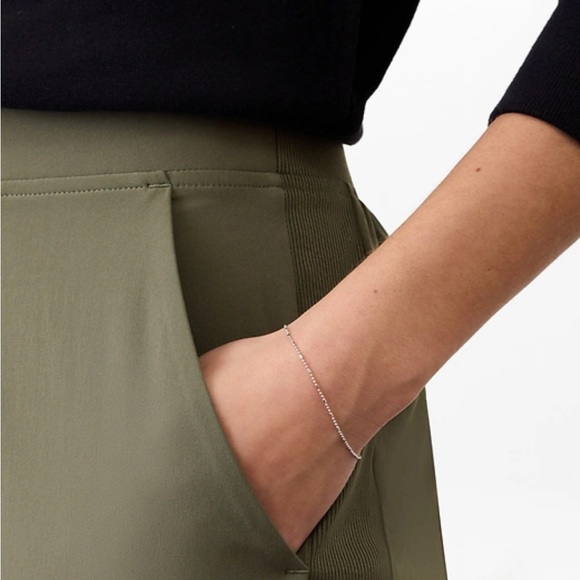 Athleta 2 piece set Olive Green bomber Jacket and pants - Picture 7 of 7